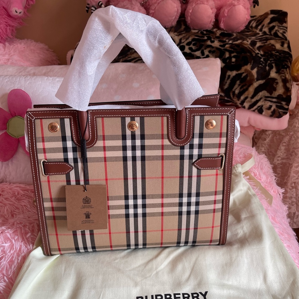 BURBERRY TOTE BAG